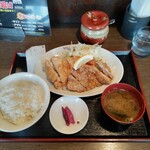 ごはん屋　山ひろ - 唐揚げ定食