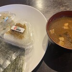 chion the 3rd time - 具沢山赤出汁　200円
