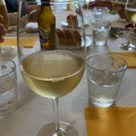 KOKUSHO - グラス白ワイン（最初にきました）