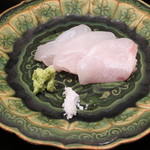 日本料理 晴山 - 14キロのクエ。さすがの食感に味わいでした。