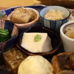 お料理 ちゃとら - クセになるゴマ豆腐