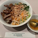 MISS SAIGON - 巻き揚と豚焼き肉のせビーフン　950円
