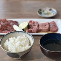 焼肉 The INNOCENT CARVERY 新丸ビル店 - 
