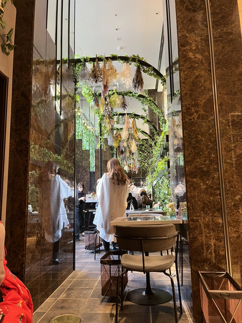 by 47a21830923ちーづ : FLOWER CAFE MONTPARNASSE (フラワー カフェ