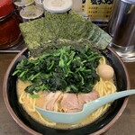 横浜家系ラーメン 中野家 - ラーメン＋ほうれん草('23/10/19)