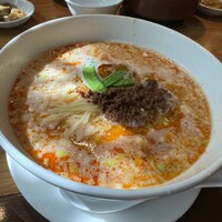 個室中華 頤和園 溜池山王店 - 