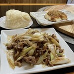 中国料理 栄発 - 葱爆羊肉、烤馒头、花巻