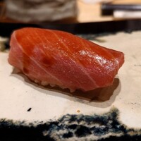 鮨 龍次郎 - 宮城県塩釜 旋網の194.4kg お腹の中トロ