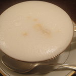 ビストロ ラ・ターシュ・ド・ルージュ - カフェオレ