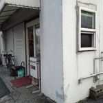 昼のお店。営業中です(^^;)