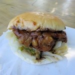 スマイルキッチン - 煮込みチキンバーガー