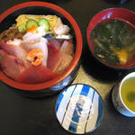 雑魚屋 - ワンコイン海鮮丼￥500