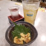 キタノイチバ - ホヤが食べれるので、日本酒注文しました。