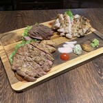 肉系居酒屋 肉十八番屋 - 