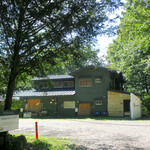 京屋茶舗 - 店舗の外観（正面）｡