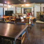 京屋茶舗 - お洒落に並んでいます。