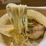 はらや TORI PAITAN RAMEN - 麺リフト