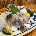 松美屋 - 秋刀魚のお刺身