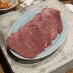 炭火焼肉ホルモンさわいし - 