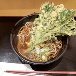 よもだそば 新宿西口店 - 春菊天そば 530円
