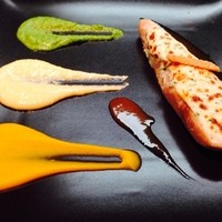 シェ オリビエ - ハーブとリコッタチーズを詰めた鶏の胸肉　