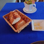 ル・トア・ド・パリ - だけど味わいに多少古っぽさを感じる
変質してる味わいがしてるのは凄く勿体無いなあ

このパンと
このパンを使われているであろうパン粉だけは
僕的にはあんまりな感があった
