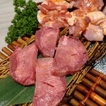 Koshitsu Kankoku Yakiniku Banwaen - 