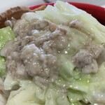 やまがた 心心  - 『男気ラーメン(中太ちぢれ)』の背油