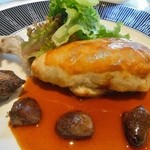 シュマン - スコットランド産 雷鳥を二皿のサービスで　腿肉のパイ包み焼き