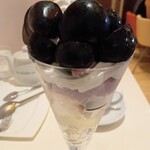フォーシーズンズカフェ - ナガノパープルのパフェ