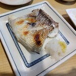 Totsukuri - 鯛カマ焼き。ここの焼き物好き。