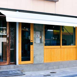 表町商店街（シンフォニー寄り）からすぐ！