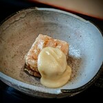 茜坂大沼 - もはやシグニチャーの揚げ豆腐。今回は落花生です。上品に香る落花生が凄い♪