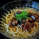 茜坂大沼 - 間違いない美味しさの二八蕎麦。山形の網茸もお初な気がするけど、サクサクと美味しくていくらでも食べられそう。