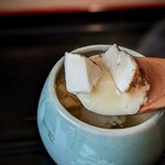 茜坂大沼 - 岩手の松茸茶碗蒸し。プチでオマケ♡歯ごたえ良く角切り松茸が入っていました。