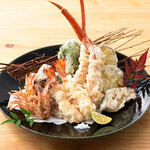 Assorted prawn and snow crab tempura