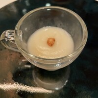 カントニーズ 燕 - 梨とカリフラワーのピューレ