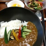 CAFE ぷろーすと - ｼｪﾌ自慢のｶﾚｰの右側