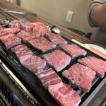 Yakiniku Sutairu Nikuhoudai - 