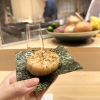 炭火割烹 麻布龍土町 - ホタテの磯辺焼き