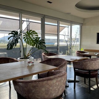 コンヴィヴィアリテ・イチノセ_2