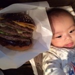 ハングリー ヘブン - 6ヶ月児と大きさ比較 2013/10/27