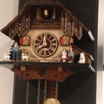 La Vallee d'Or - 1時間ごとに鳴る鳩時計