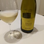 La Vallee d'Or - 最初の白ワイン（マコン ウシジィ）