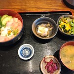 Wafuu Izakaya Toyosu Sakaba - 温玉のせネギトロ丼。