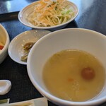中国レストラン 雪園 - まったりとしたスープ。