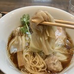 らぁ麺 紫陽花 - ワンタン