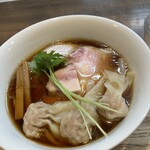 らぁ麺 紫陽花 - ワンタン麺