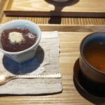 手打蕎麦 じゆうさん - 水あずきとほうじ茶