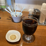 洋食香味亭 - 自家製クッキーとアイスコーヒー